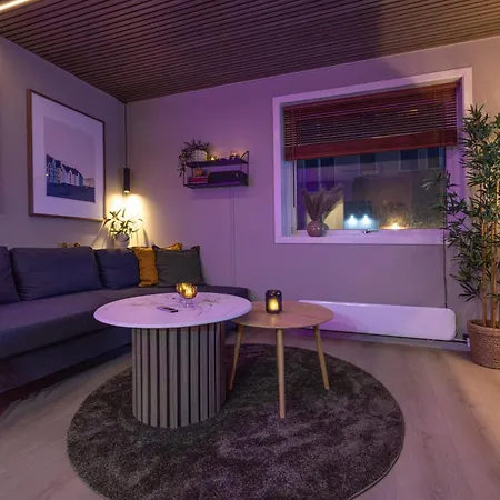 Apartamento Nordic Nook - Modern Downtown