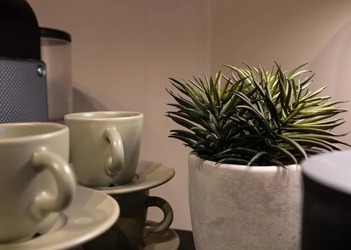 Nordic Nook - Modern Downtown Apartment Alesund